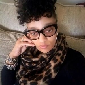 Meet your Posher, Genene